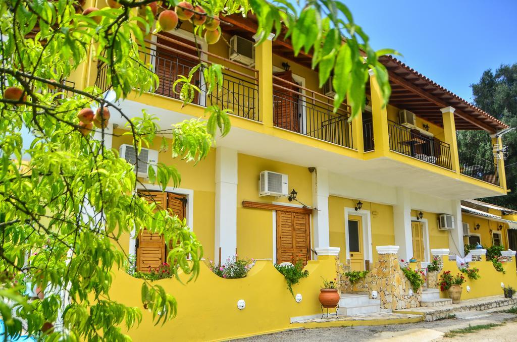 Kapases Studios & Apartments Peroulades  الغرفة الصورة