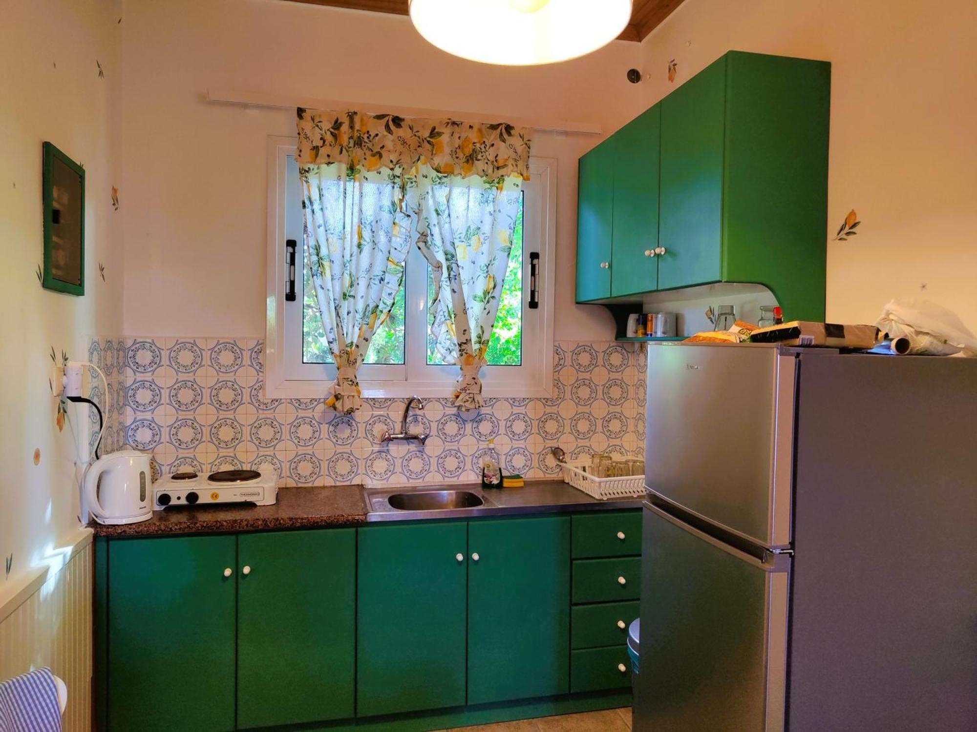 Kapases Studios & Apartments Peroulades  المظهر الخارجي الصورة